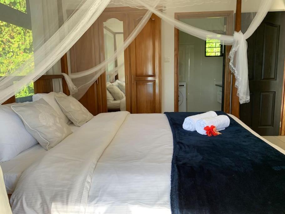 Crystal Apartments Seychelles Seaview Upper Floor Glacis  Exterior foto