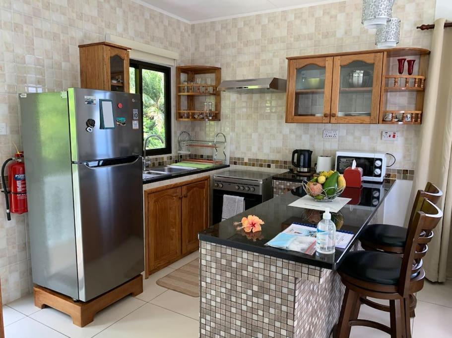 Crystal Apartments Seychelles Seaview Upper Floor Glacis  Exterior foto
