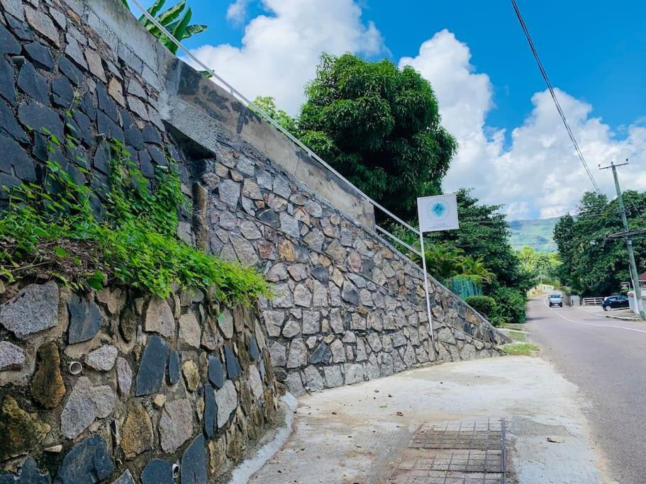 Crystal Apartments Seychelles Seaview Upper Floor Glacis  Exterior foto